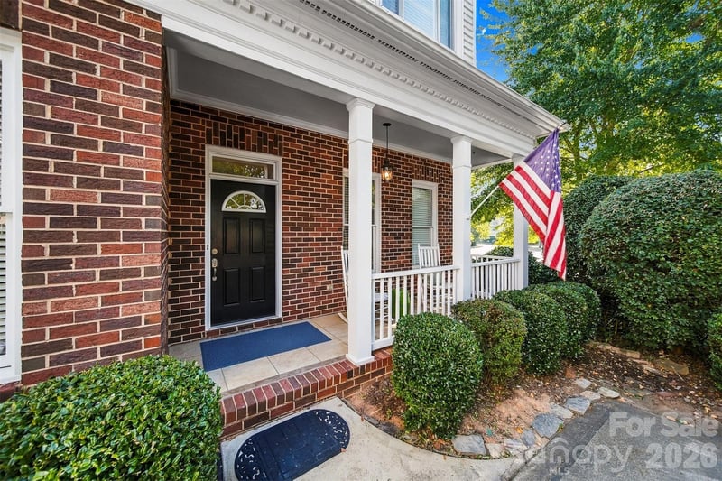 5539 Sunstar Ct, Charlotte, NC 28226