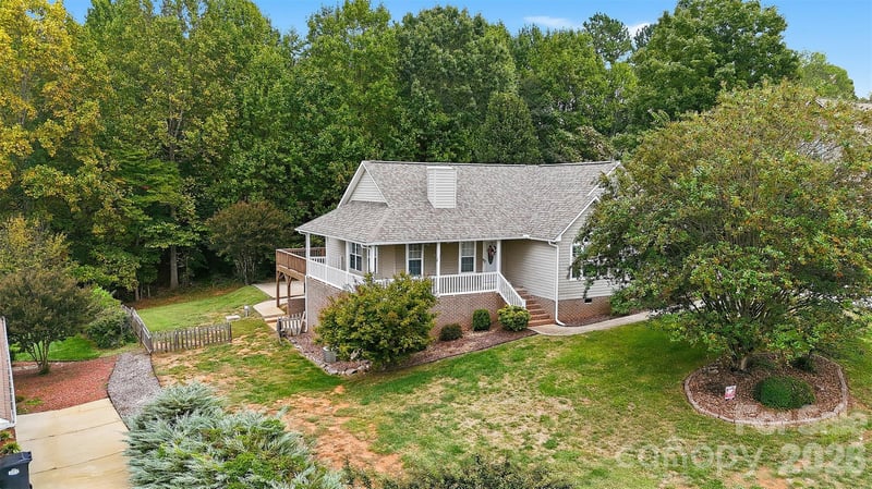217 Sundance Cir, Statesville, NC 28625