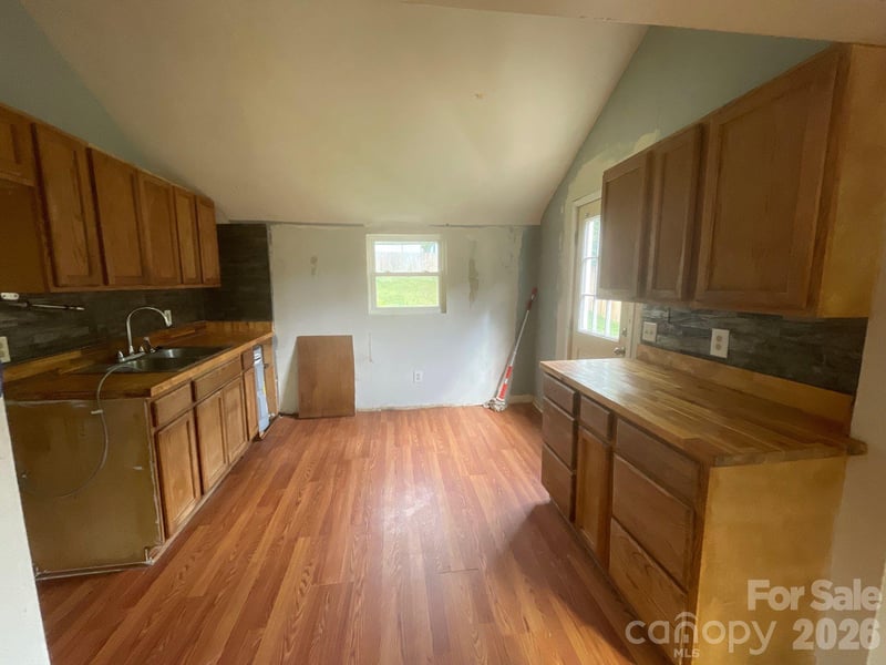 109 Walnut Ave, Belmont, NC 28012