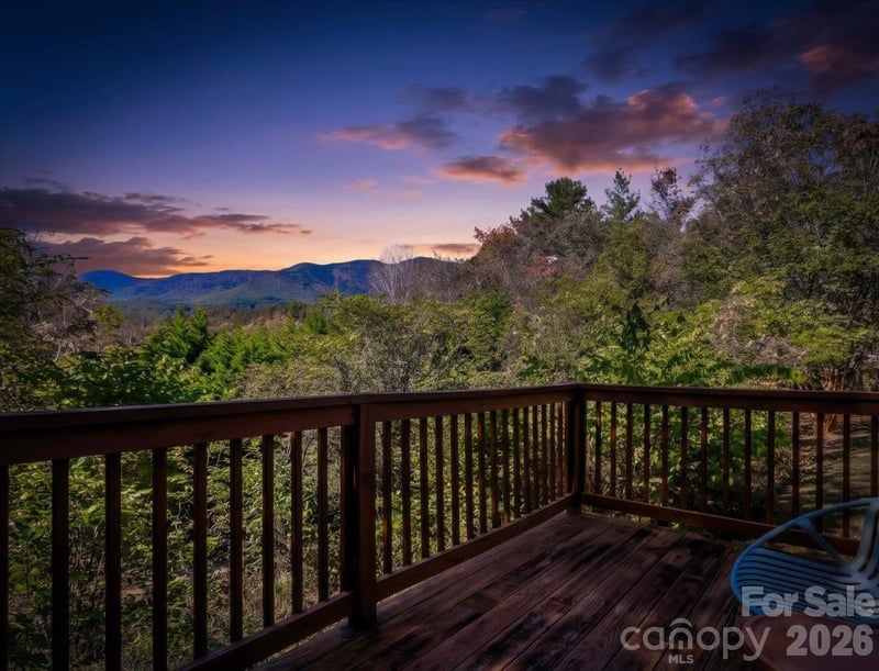 75 Eula Ray Rd, Burnsville, NC 28714