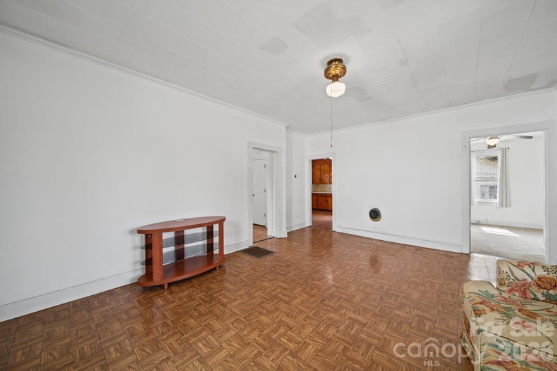 227 School St, High Shoals, NC 28012