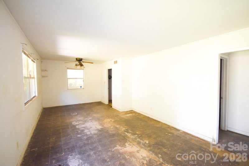 2715 Southwest Blvd, Charlotte, NC 28216