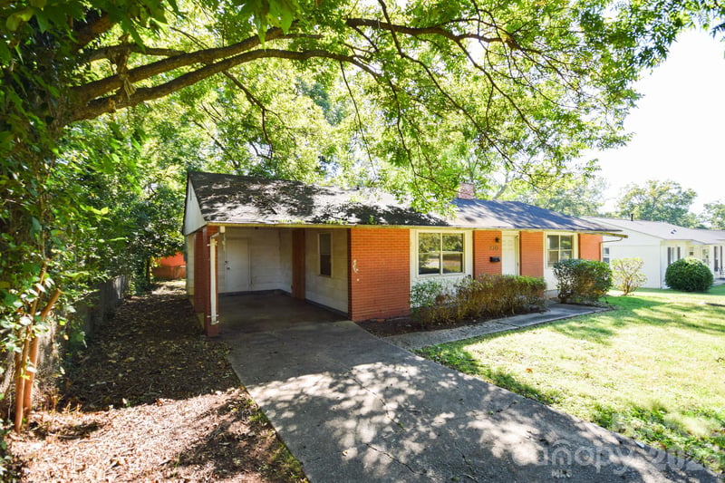 2715 Southwest Blvd, Charlotte, NC 28216