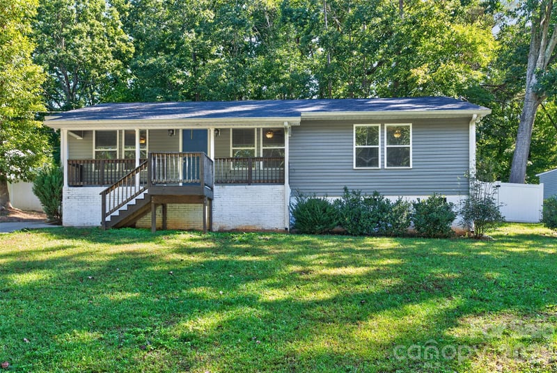 3812 Branding Iron Dr, Gastonia, NC 28052