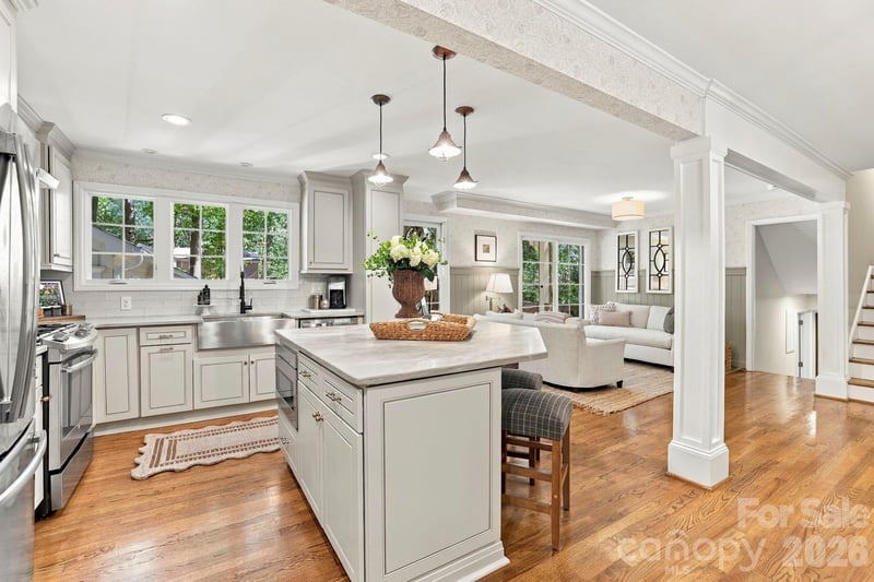 4001 Sussex Ave, Charlotte, NC 28210