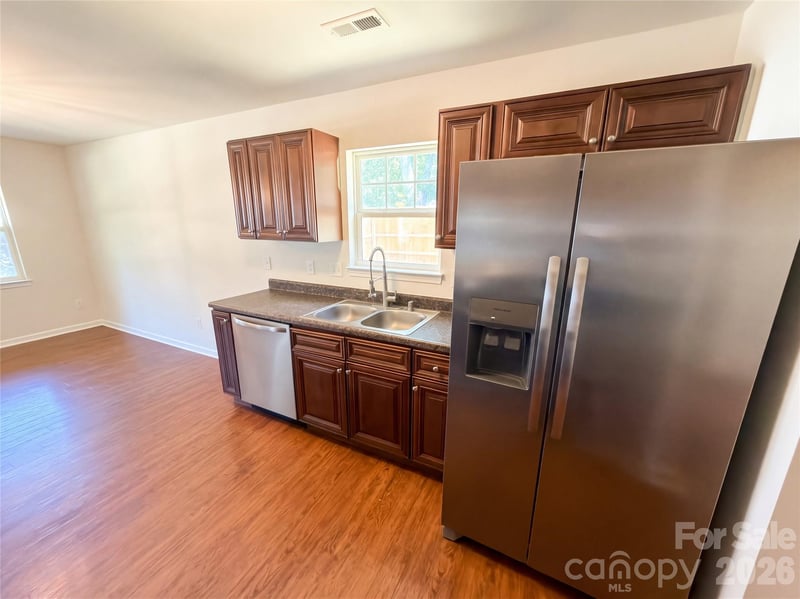 413 Greenwood Dr, Charlotte, NC 28217