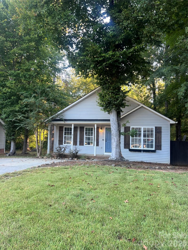 202 Polly Collins Ct, Fort Mill, SC 29715