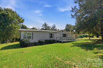 6017 Frazier Dr, Davidson, NC 28036
