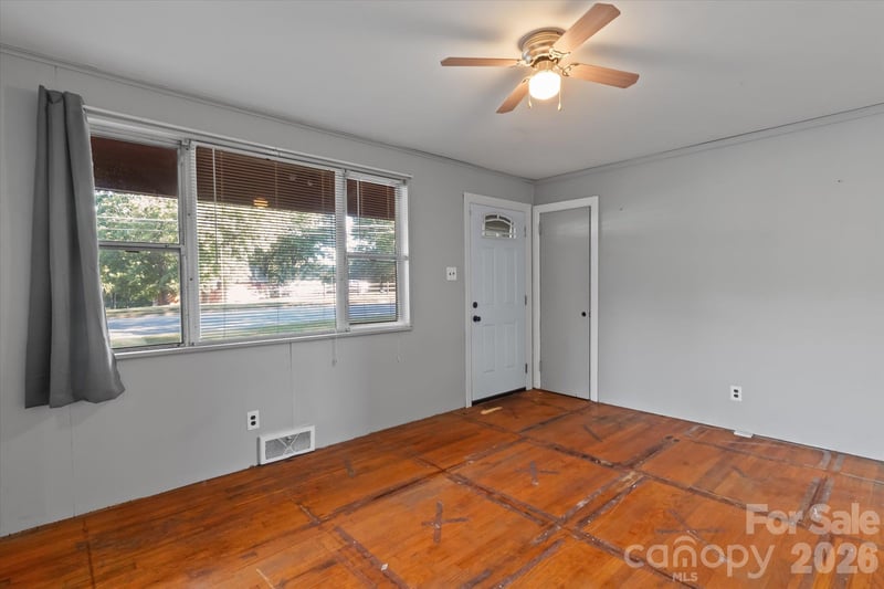 322 Hartness Rd, Statesville, NC 28677