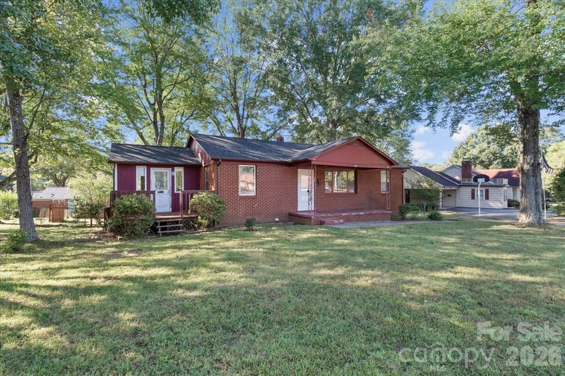 322 Hartness Rd, Statesville, NC 28677