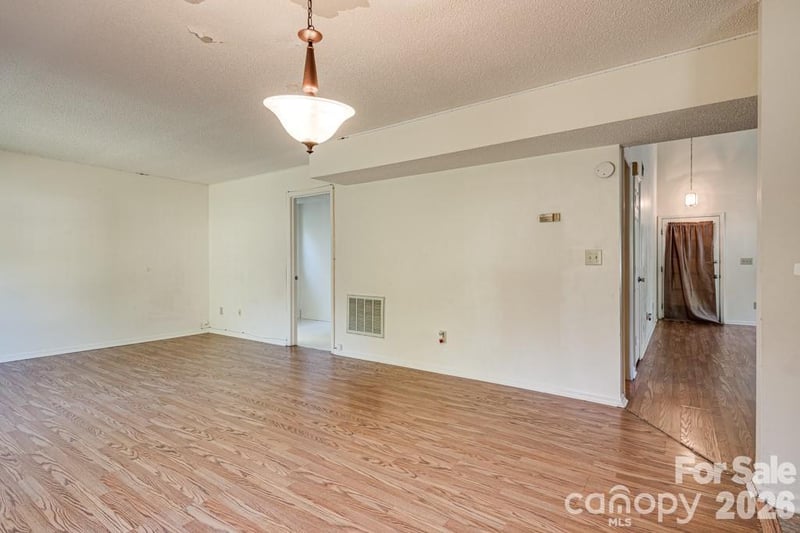 6844 Shiloh Ridge Ln, Charlotte, NC 28212