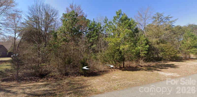 574 Sand Trap Dr, York, SC 29745