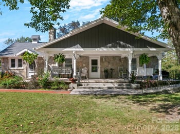 389 - 405 Courtland Blvd, Hendersonville, NC 28791