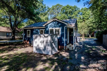 541 Walnut St, Mooresville, NC 28115