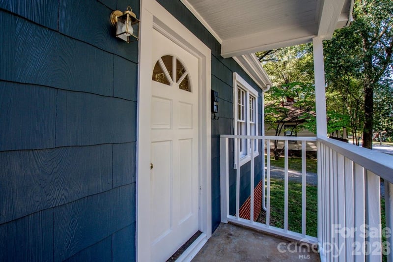 541 Walnut St, Mooresville, NC 28115