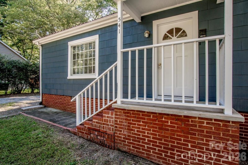 541 Walnut St, Mooresville, NC 28115