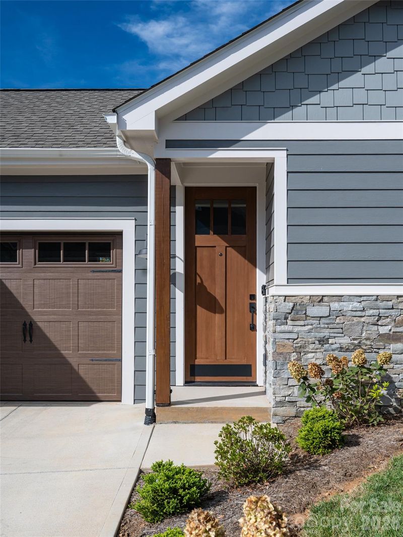 10 Heartleaf Cir, Arden, NC 28704