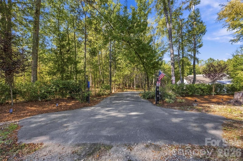 2072 Old Ferry Ln, Lancaster, SC 29720