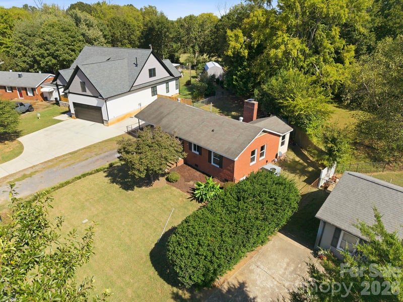 232 Eden Cir, Pineville, NC 28134