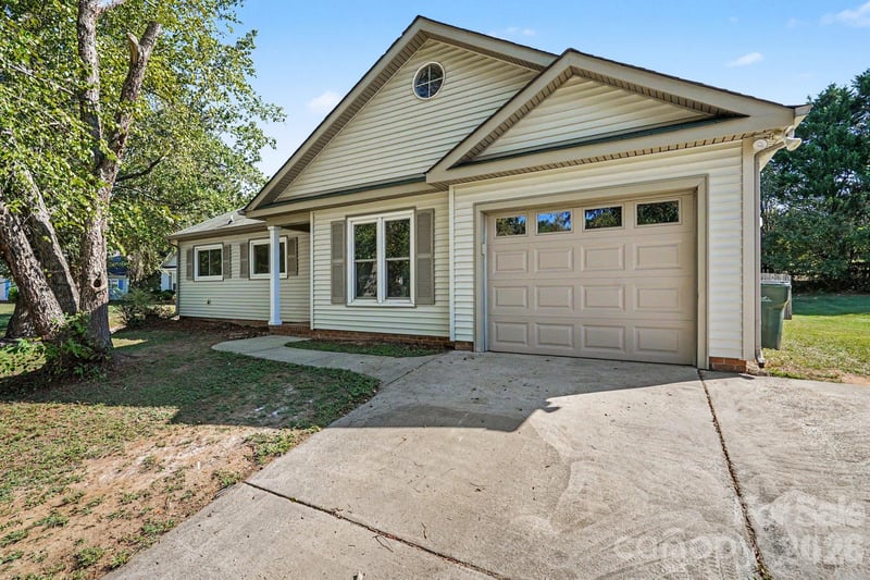 1279 Willowbreeze Ct SW, Concord, NC 28025