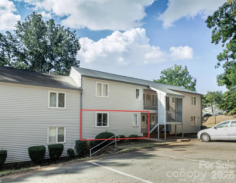 2010 Countrymens Ct #67, Charlotte, NC 28210