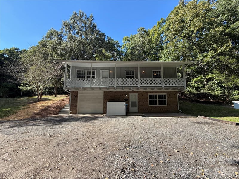1120 Emerald Dr, Concord, NC 28025
