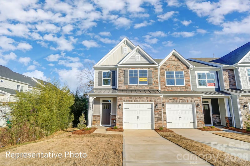 4332 Black Ct, Harrisburg, NC 28075
