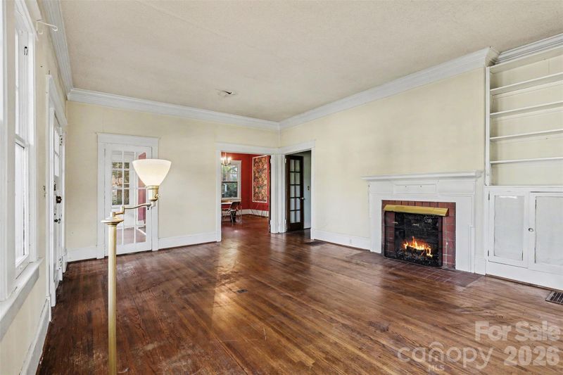 510 Hawthorne Ln, Charlotte, NC 28204