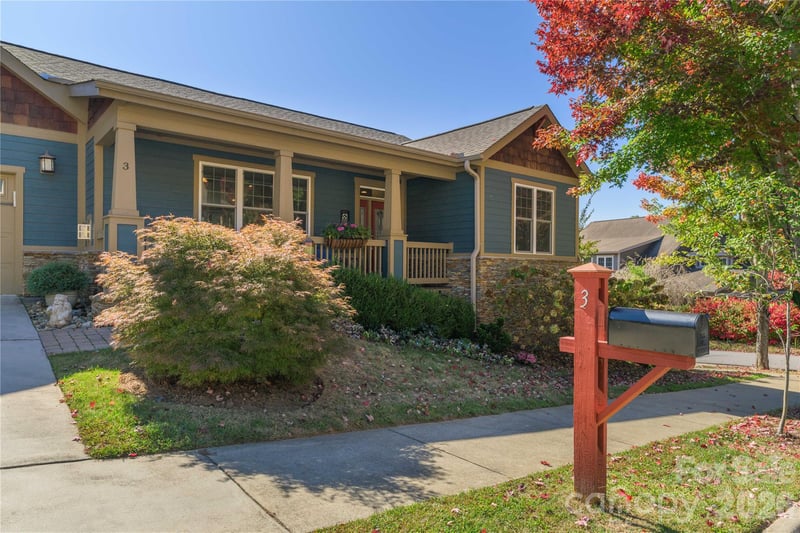 3 Bungalow Way, Asheville, NC 28804