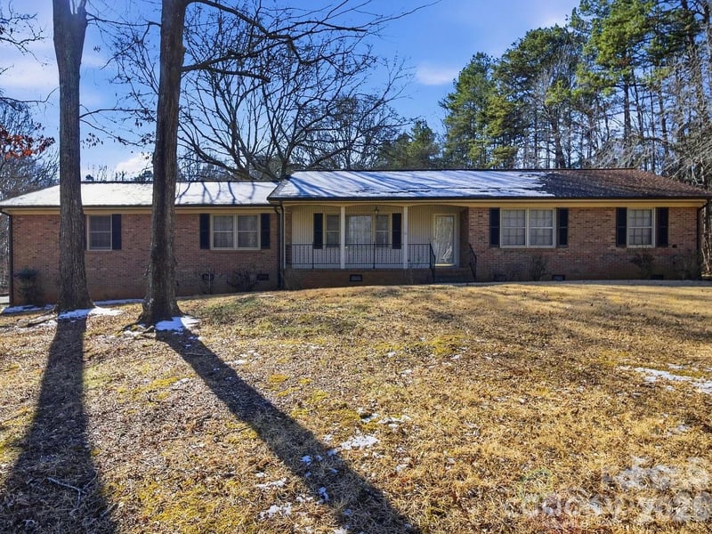 1889 Berrywood Ln, Clover, SC 29710