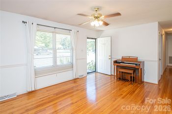 6016 Potter Rd, Matthews, NC 28104