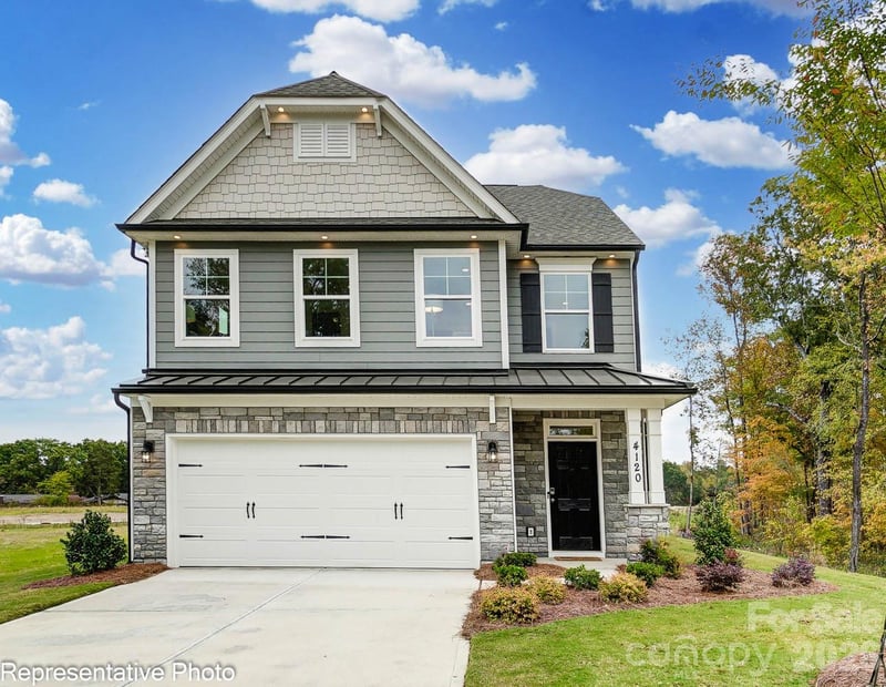 13139 Foxberry Rd, Charlotte, NC 28213