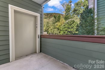 1000 Olde Eastwood Village Blvd #201, Asheville, NC 28803