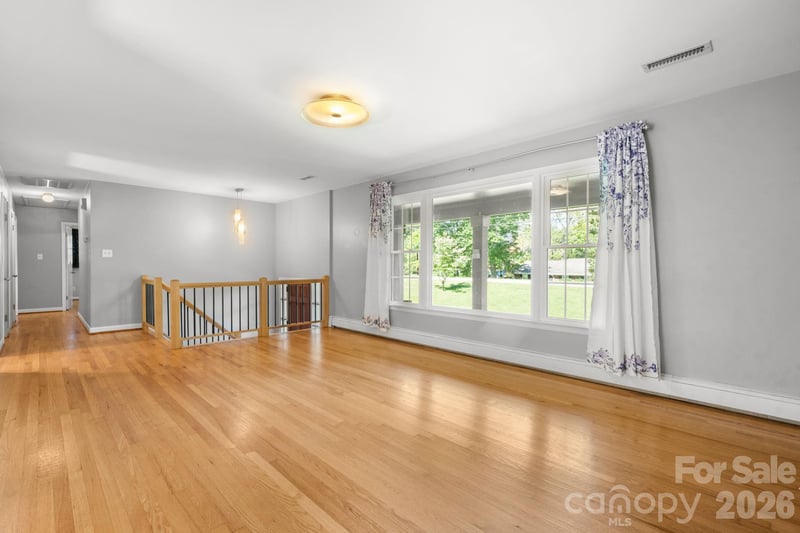 267 25th Ave NW, Hickory, NC 28601