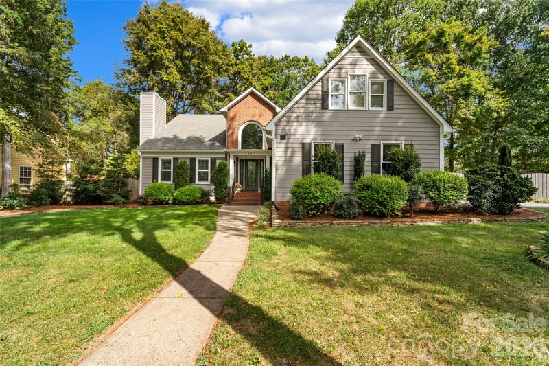 9831 Spring Harvest Dr, Mint Hill, NC 28227
