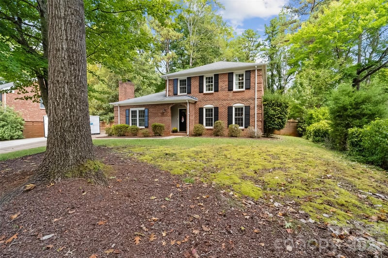 9151 Hinson Dr, Matthews, NC 28105