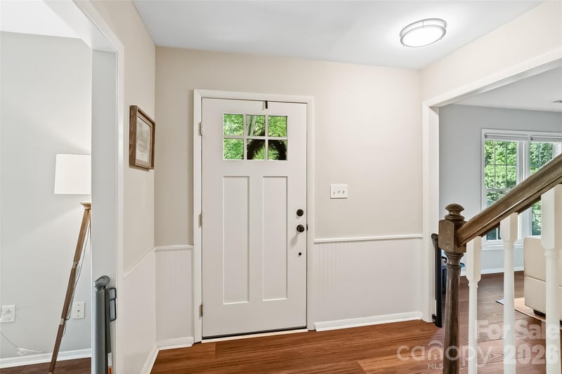 9151 Hinson Dr, Matthews, NC 28105