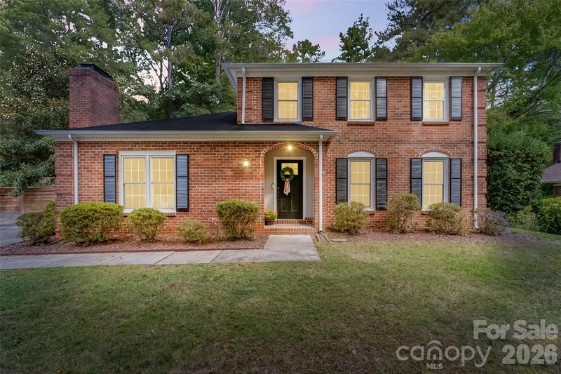 9151 Hinson Dr, Matthews, NC 28105