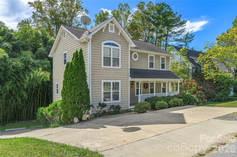 17 Sheridan Rd, Asheville, NC 28803