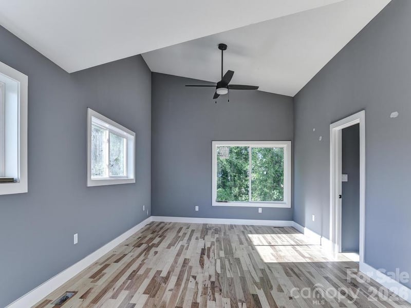 21 Wilmington St, Asheville, NC 28806