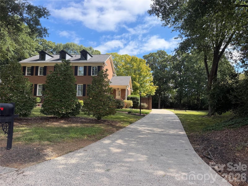 4533 Arborway Way, Charlotte, NC 28211