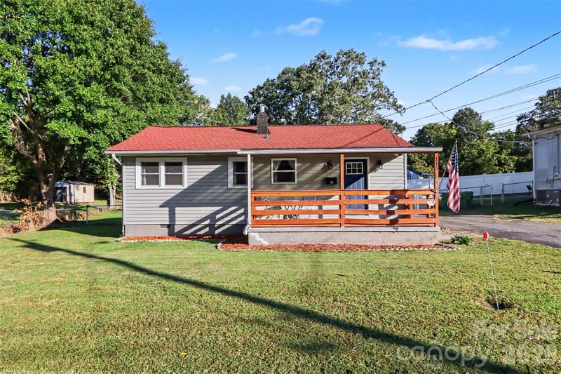 115 Adcock St, Belmont, NC 28012