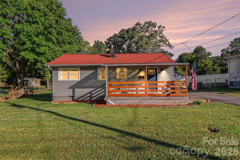 115 Adcock St, Belmont, NC 28012