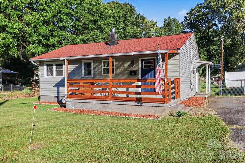 115 Adcock St, Belmont, NC 28012