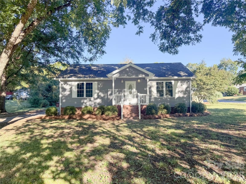 52 Roberta Rd, Concord, NC 28027