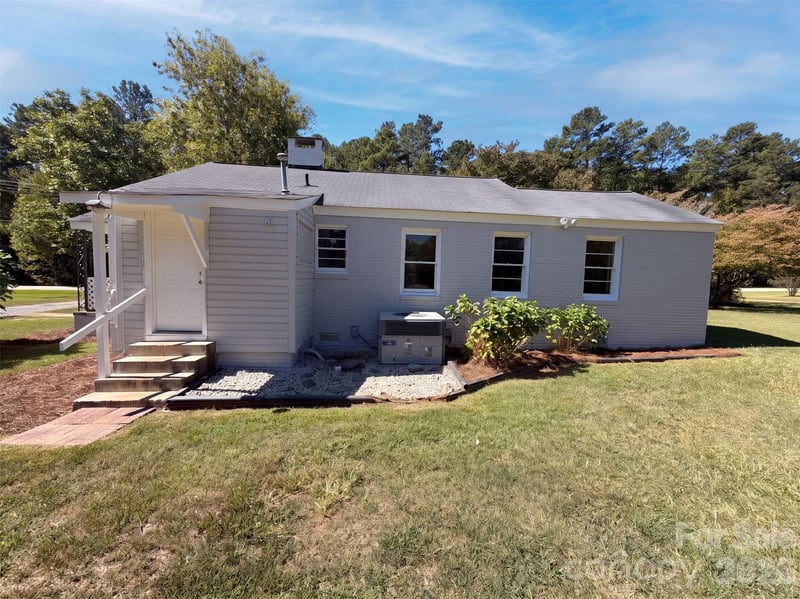 521 Grace Ave, Lancaster, SC 29720