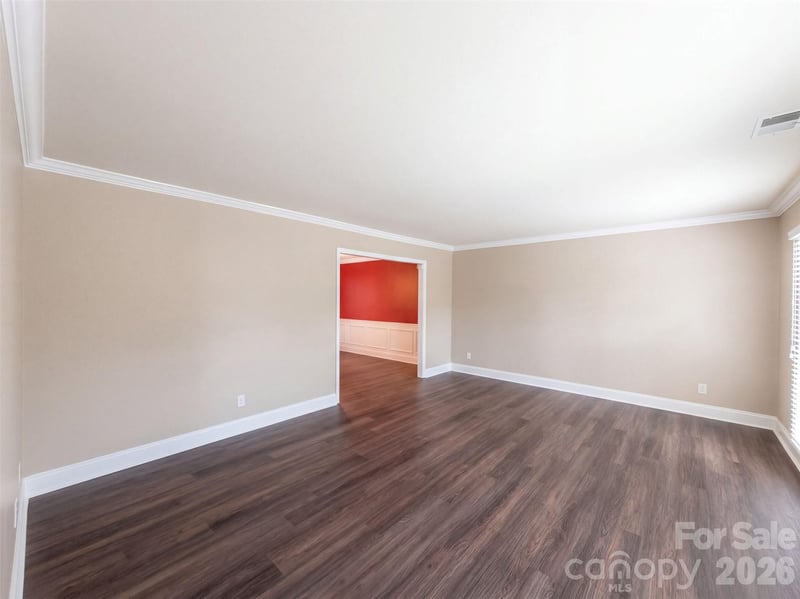 201 Wainsley Pl, Matthews, NC 28105