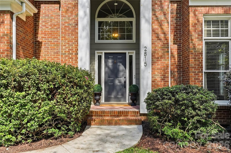 2815 Winghaven Ln, Charlotte, NC 28210