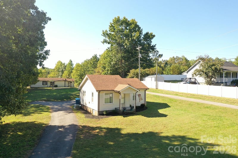 4173 S Fork Ave, Hickory, NC 28602