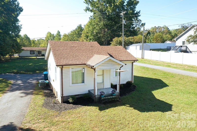 4173 S Fork Ave, Hickory, NC 28602